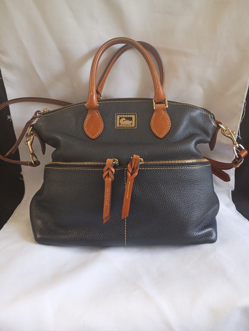 Satchel - Picture 2 of 4